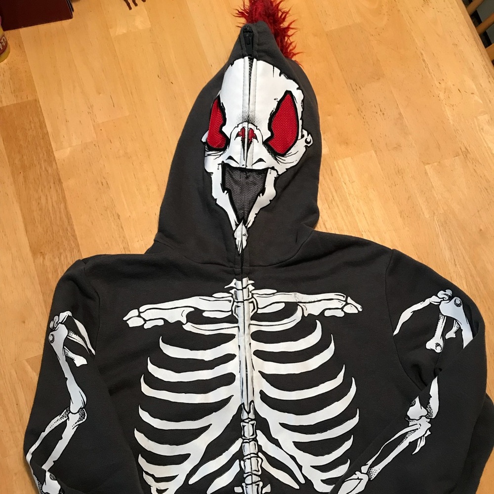 Tony Hawk zip-up full face hoodie. Size Boys XL